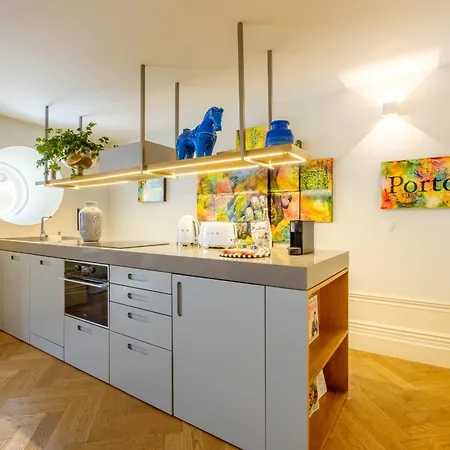 Discovery Luxury Historic House At Rua Flores Апартаменты *